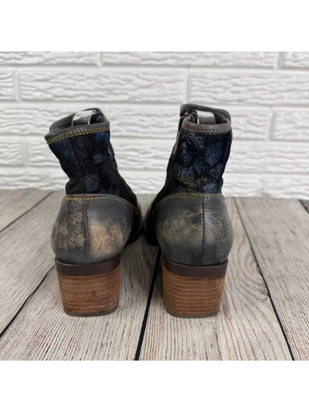 L’Artiste by Spring Step Gabory Ankle Boots Distressed Chunky Heel Sz 38 US 7.5